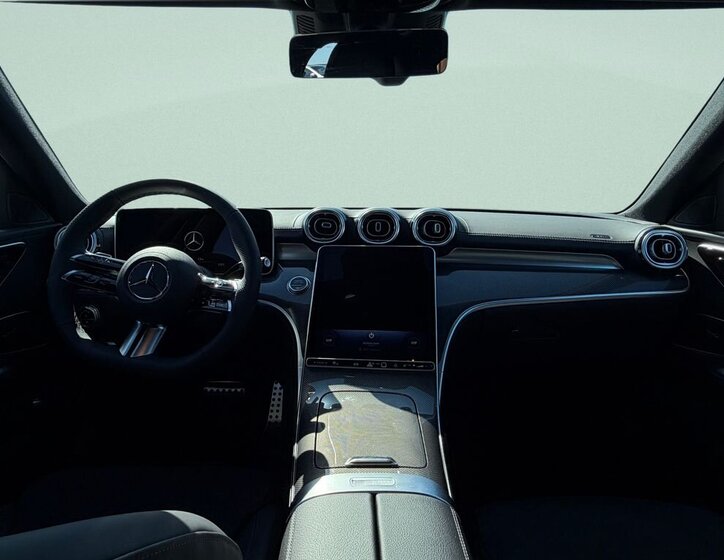 Mercedes-Benz Třídy C Sedan / Limuzína 2,0 l 162 kw