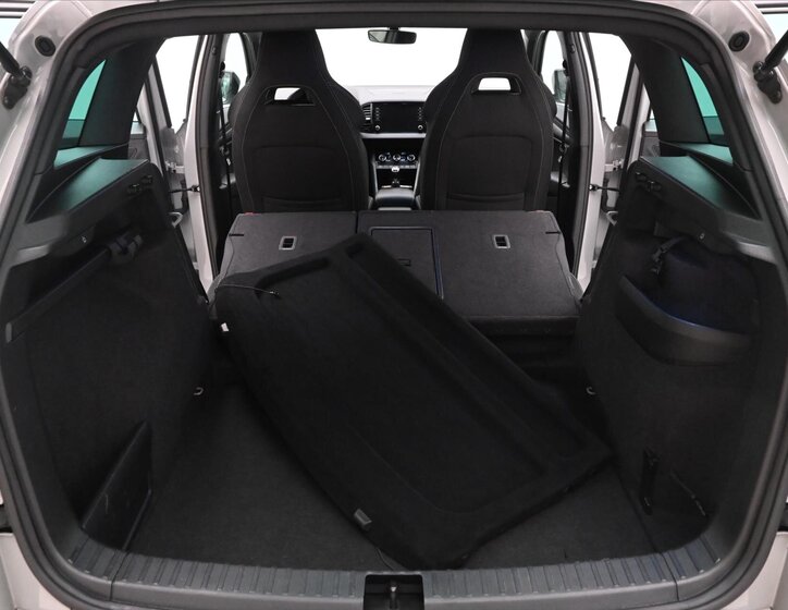 Škoda Karoq SUV / Terénní 1,5 l 110 kw