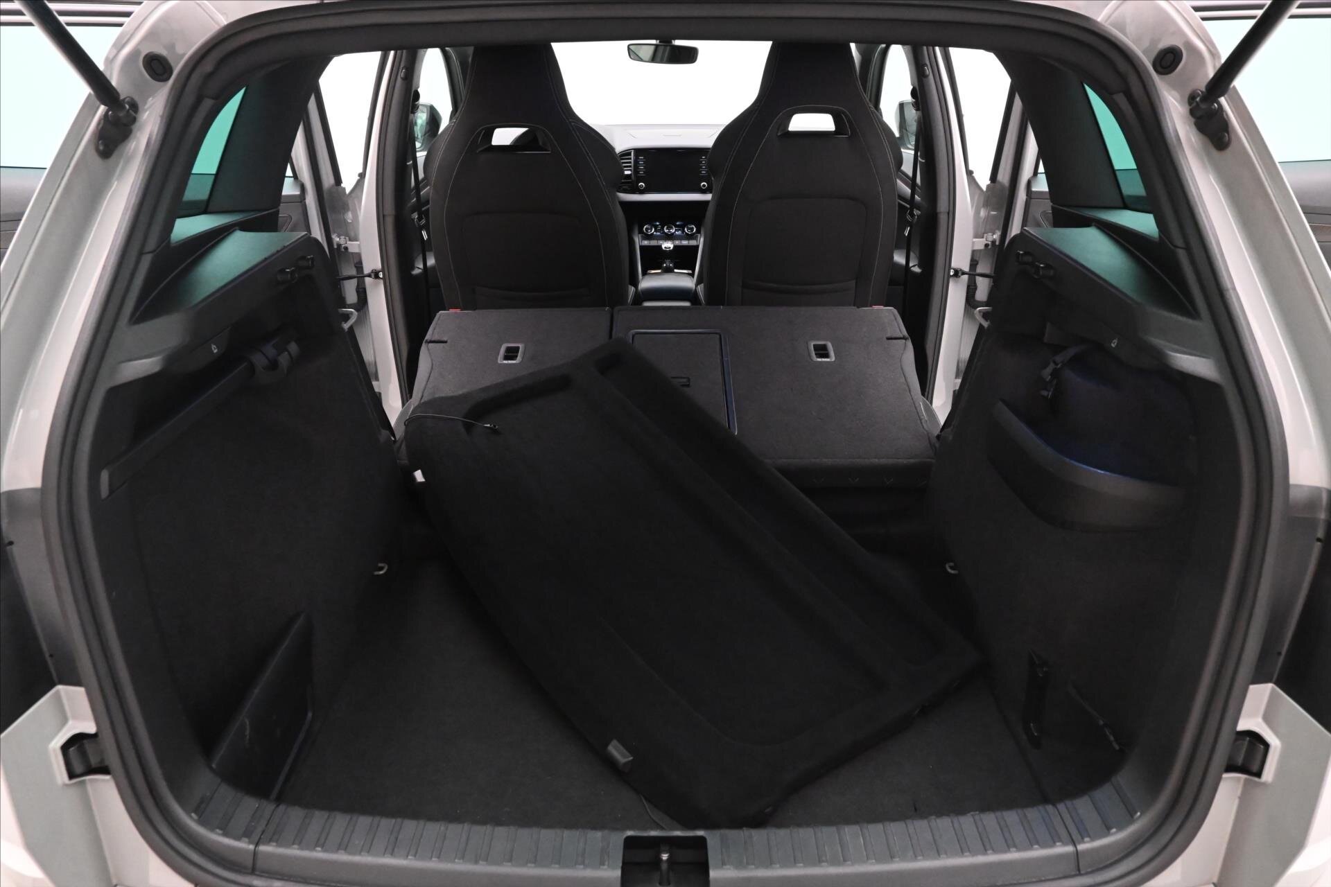 Škoda Karoq SUV / Terénní 1,5 l 110 kw