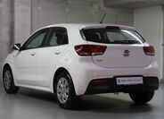 KIA Rio 7
