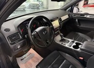 Volkswagen Touareg 6