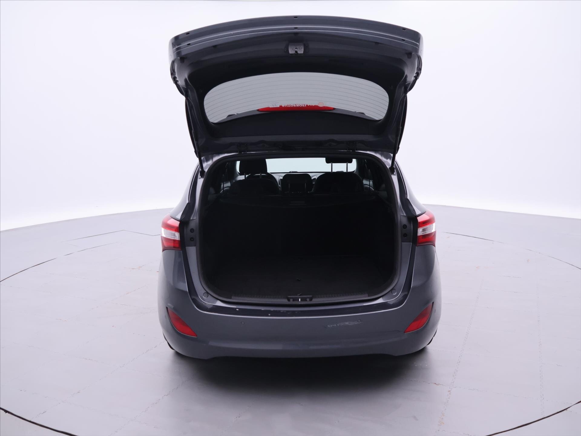 Hyundai i30 Kombi 1,6 l 99 kw