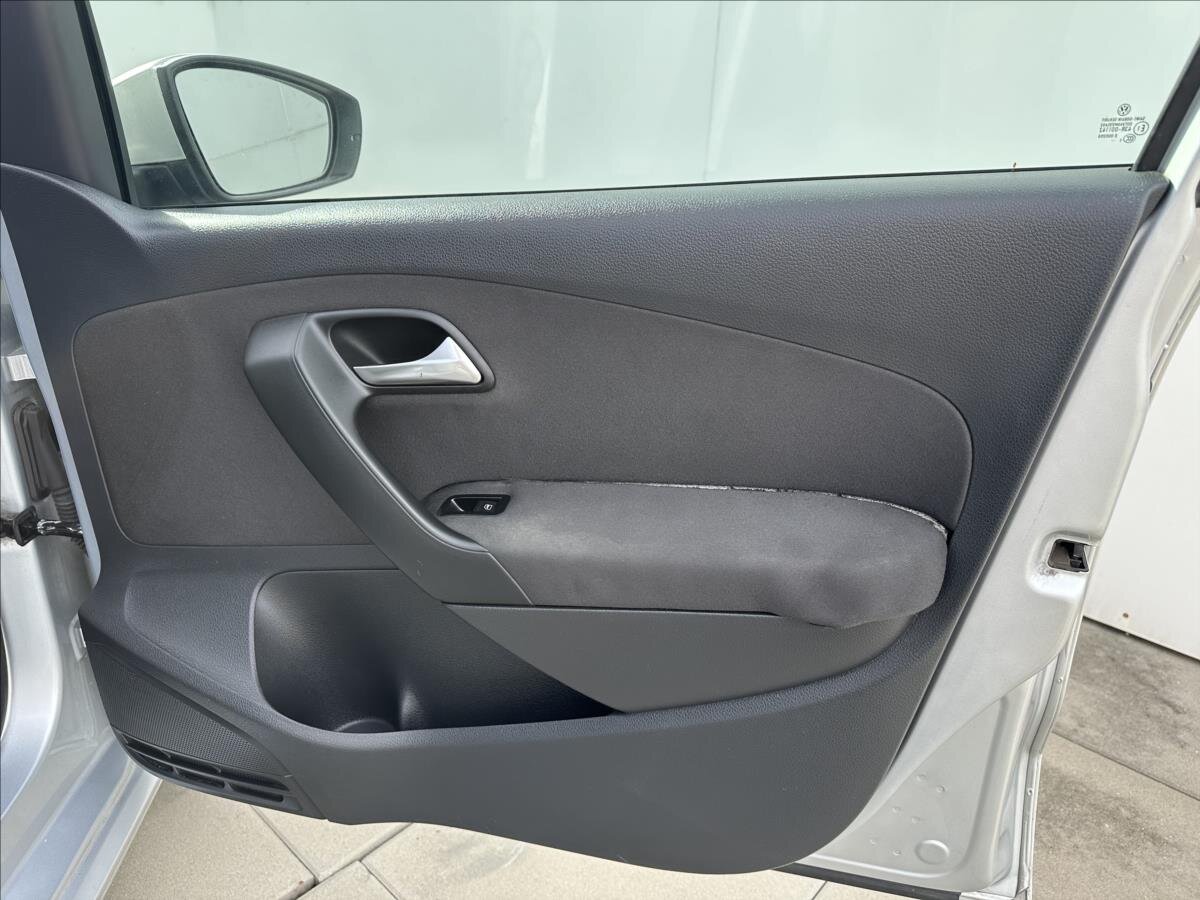 Volkswagen Polo Hatchback 1,6 l 66 kw