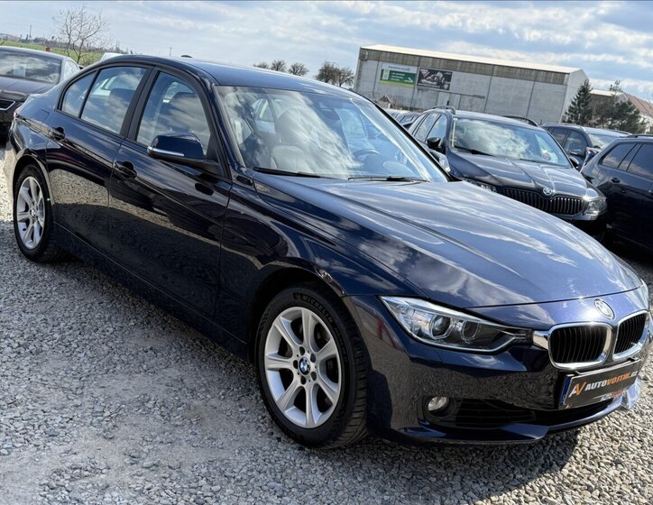 BMW Řada 3 Sedan 3,0 l 225 kw
