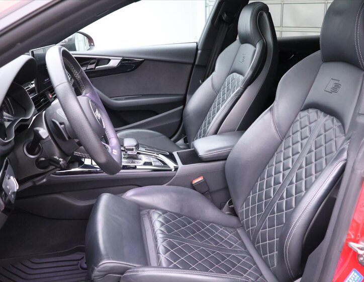 Audi S5 Liftback 3,0 l 251 kw
