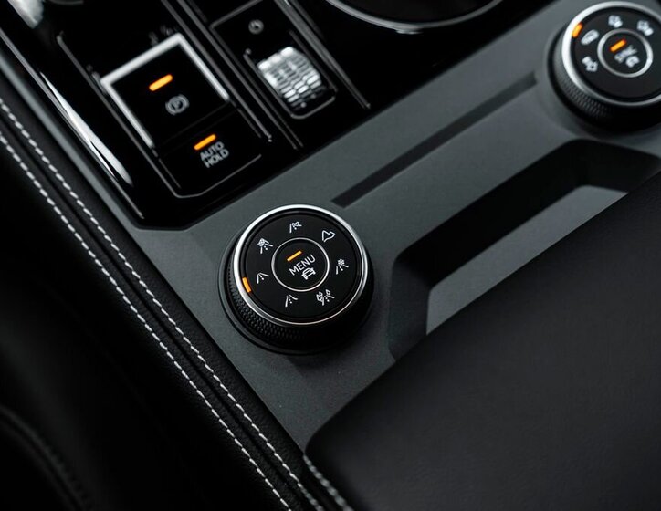 Volkswagen Touareg SUV 3,0 l 210 kw