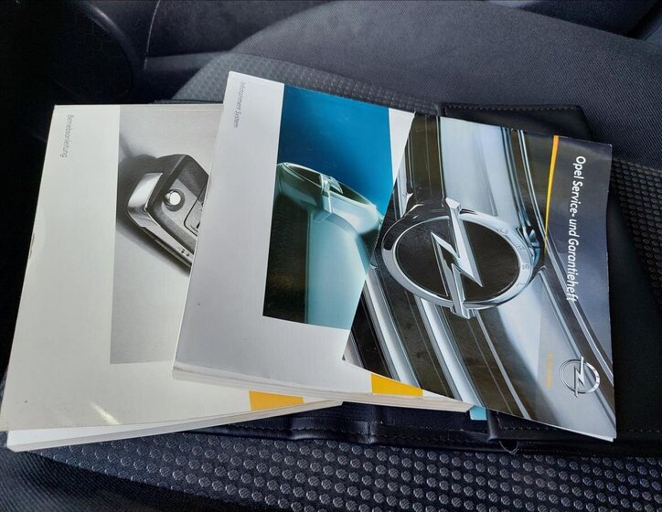 Opel Corsa Hatchback 1,2 l 51 kw