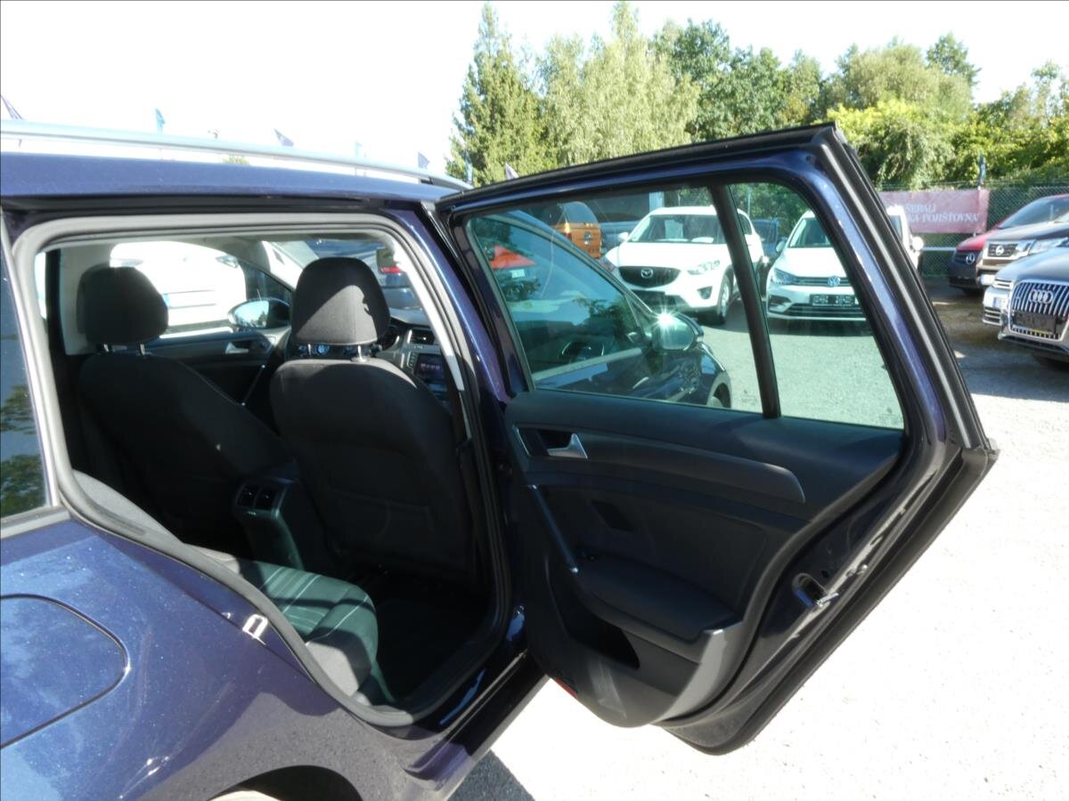 Volkswagen Golf Kombi 2,0 l 110 kw