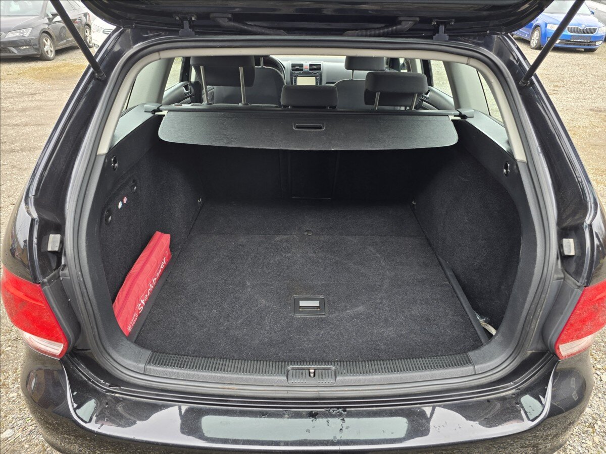 Volkswagen Golf Kombi 2,0 l 103 kw