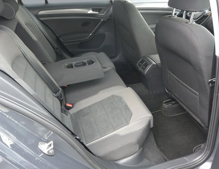 Volkswagen Golf Kombi 2,0 l 110 kw