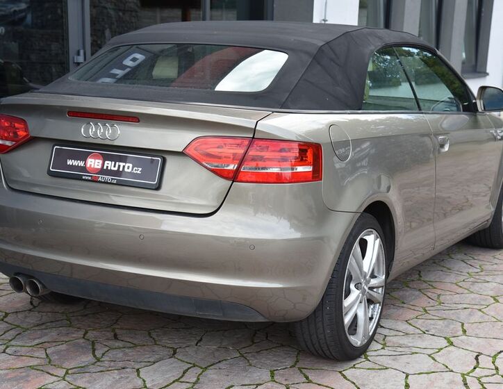 Audi A3 8