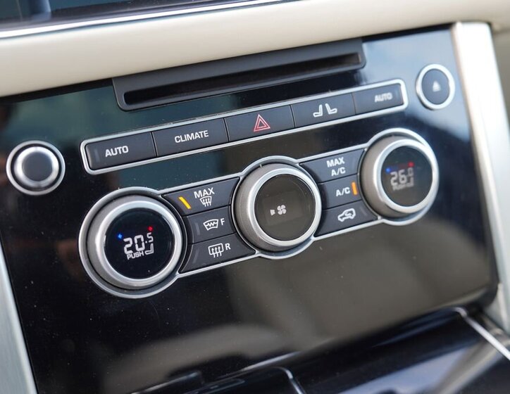 Land Rover Range Rover SUV / Terénní 4,4 l 250 kw