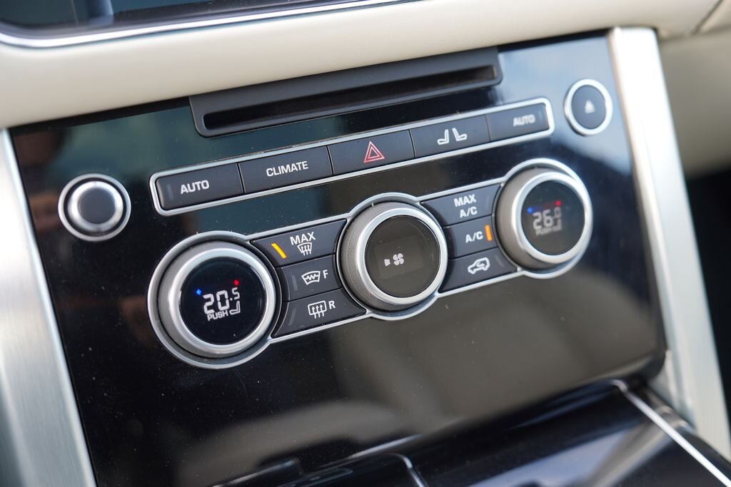 Land Rover Range Rover SUV / Terénní 4,4 l 250 kw