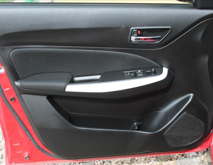 Suzuki Swift Hatchback 1,2 l 61 kw