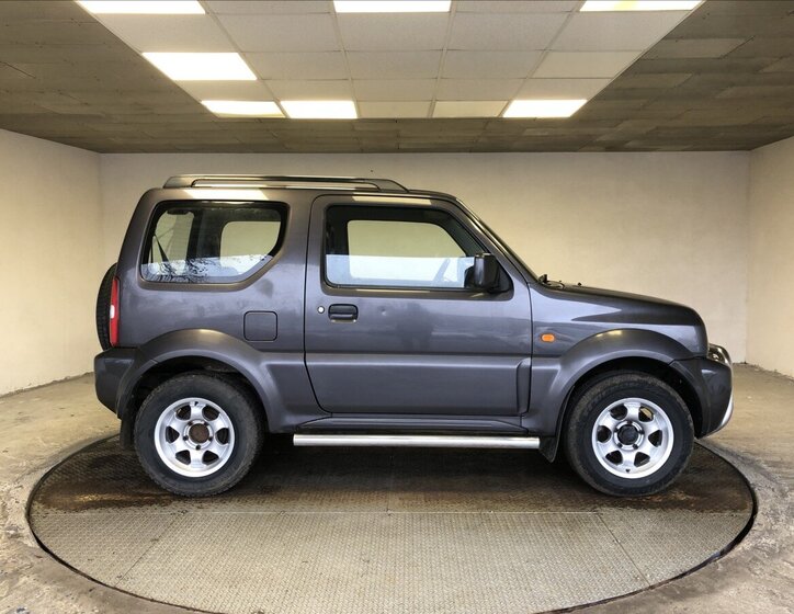 Suzuki Jimny 8