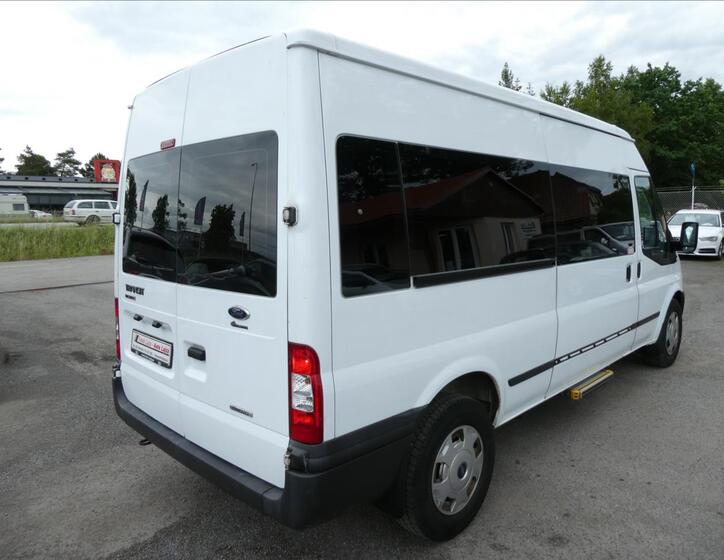 Ford Transit 7