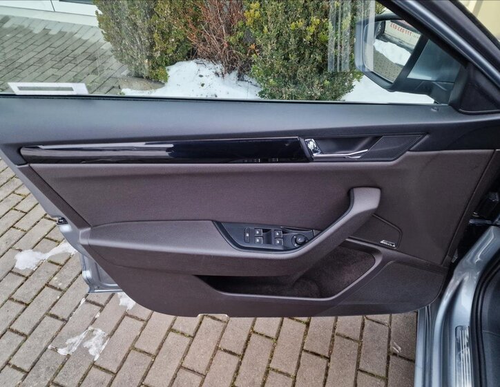 Škoda Superb Liftback 2,0 l 140 kw