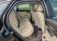 Jaguar XF 38