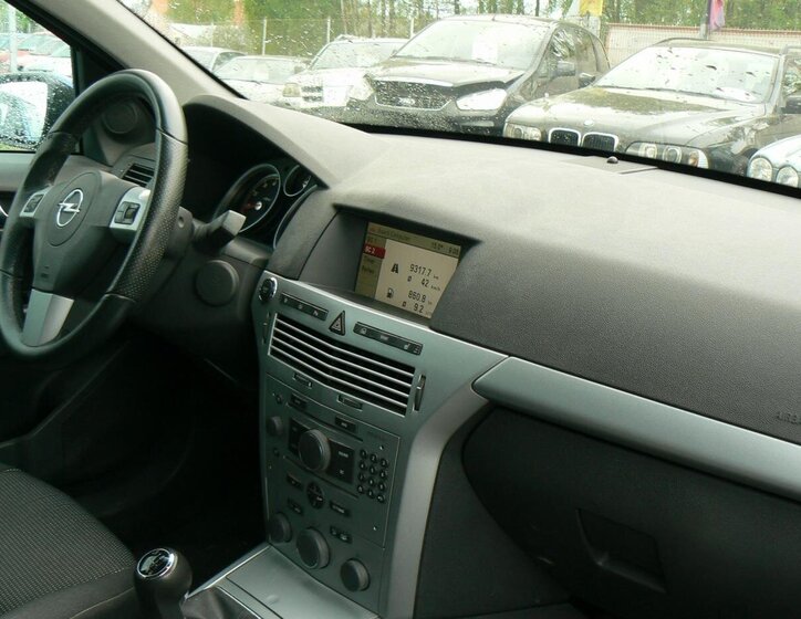 Opel Astra Kombi 2,0 l 147 kw