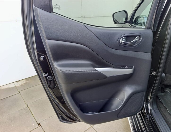 Renault Alaskan Pick-up 2,3 l 140 kw