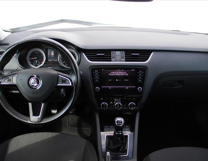 Škoda Octavia 14