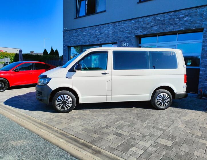 Volkswagen Transporter 2
