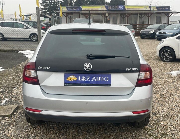 Škoda Rapid Hatchback 999,0 81 kw