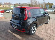 KIA Soul Hatchback 0,0 81 kw