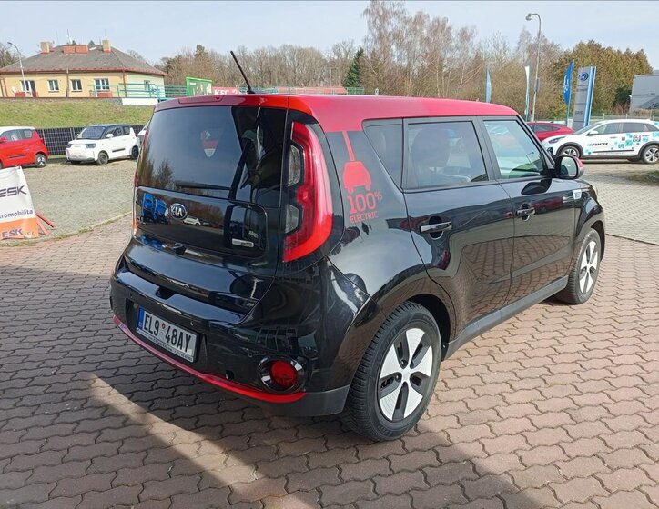 KIA Soul Hatchback 0,0 81 kw