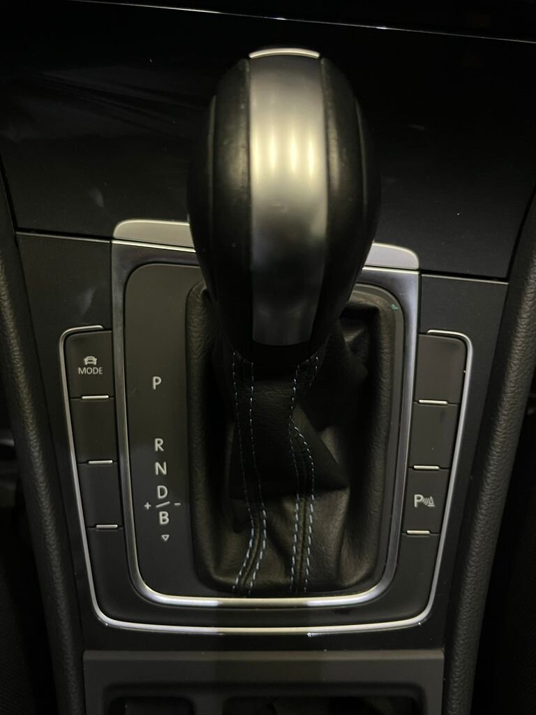 Volkswagen Golf Hatchback 0,0 100 kw