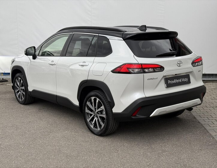 Toyota Corolla Cross SUV / Terénní 2,0 l 112 kw