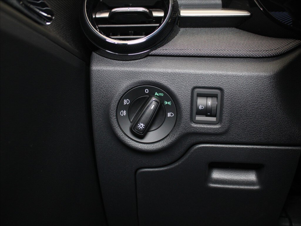 Škoda Fabia Hatchback 999,0 70 kw