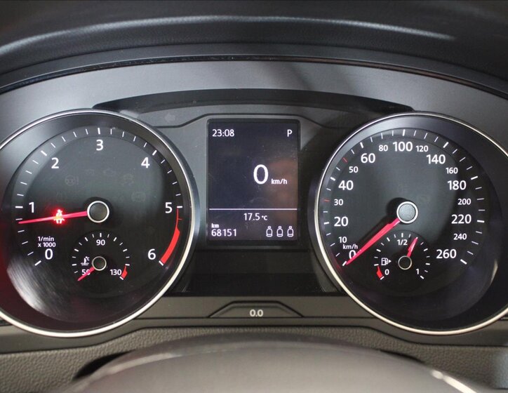 Volkswagen Passat Kombi 2,0 l 110 kw