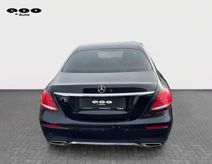Mercedes-Benz Třídy E Sedan / Limuzína 3,5 l 245 kw