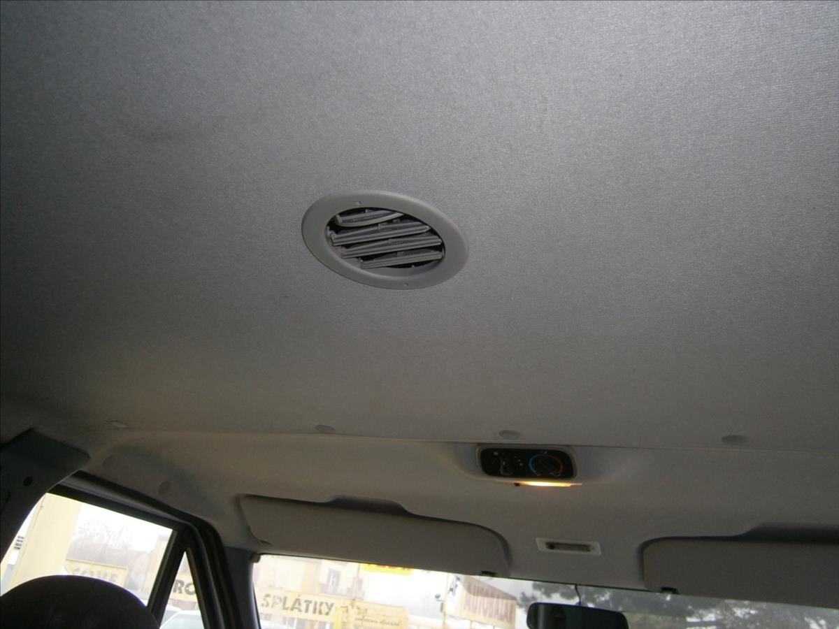 Ford Transit Kombi 2,2 l 92 kw