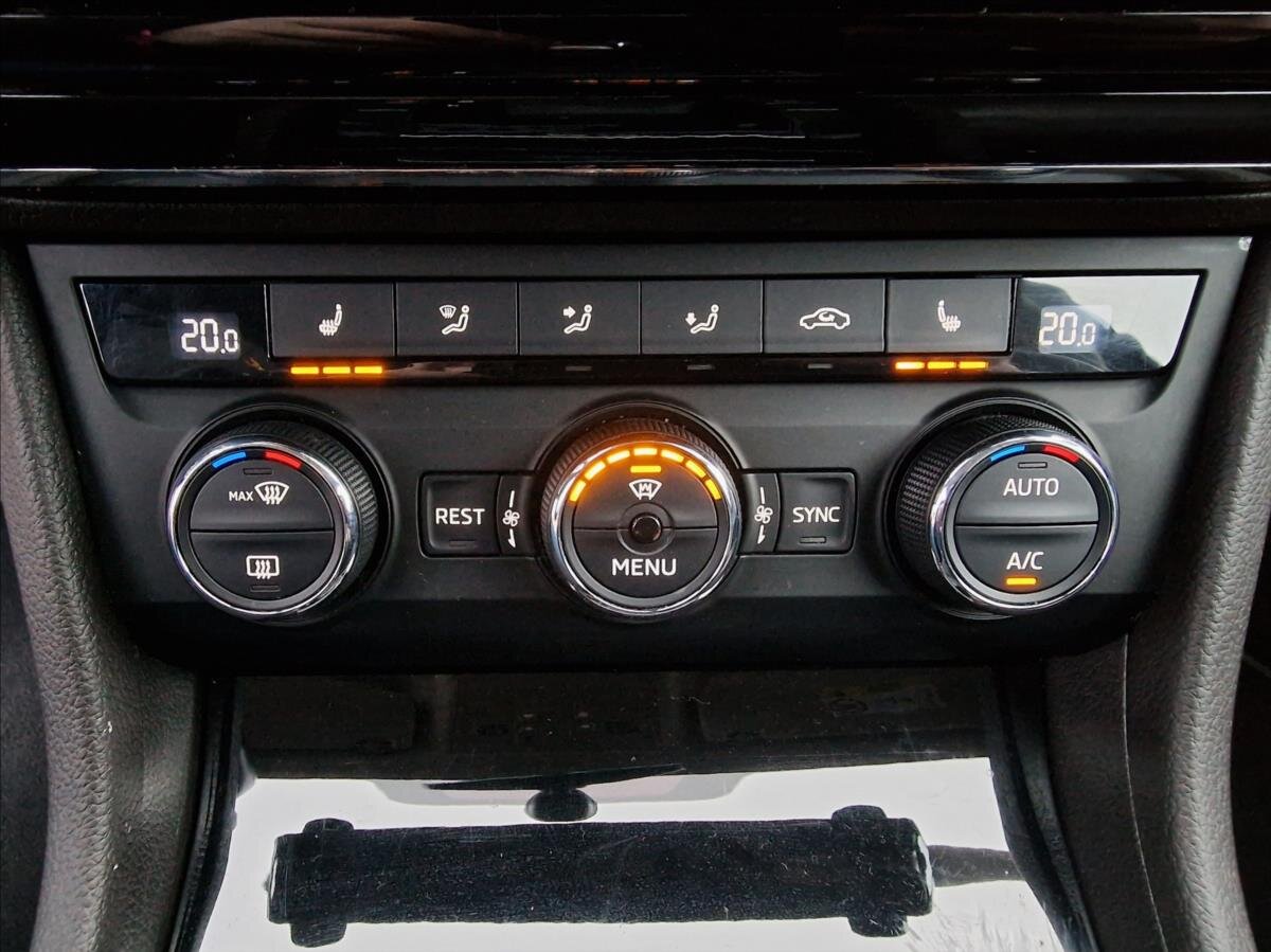 Škoda Superb Liftback 2,0 l 140 kw