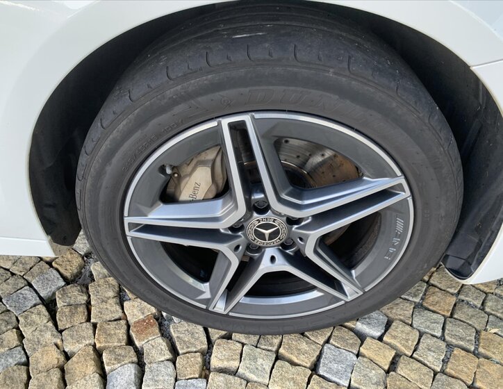 Mercedes-Benz Třídy E 39