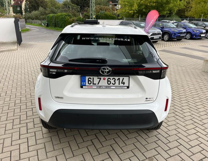 Toyota Yaris Cross 30