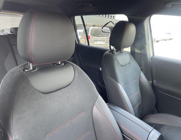 Mercedes-Benz EQB 18