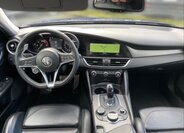 Alfa Romeo Giulia 9