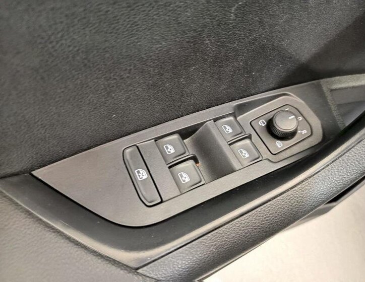 Škoda Karoq SUV / Terénní 1,5 l 110 kw