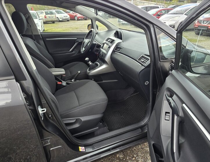 Toyota Verso MPV 1,6 l 97 kw