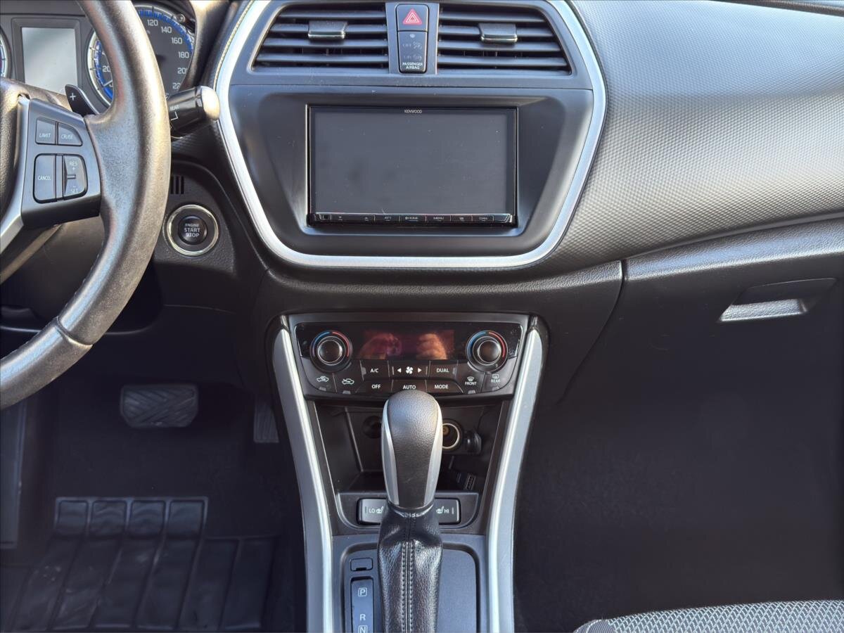 Suzuki SX4 S-Cross SUV 1,6 l 88 kw