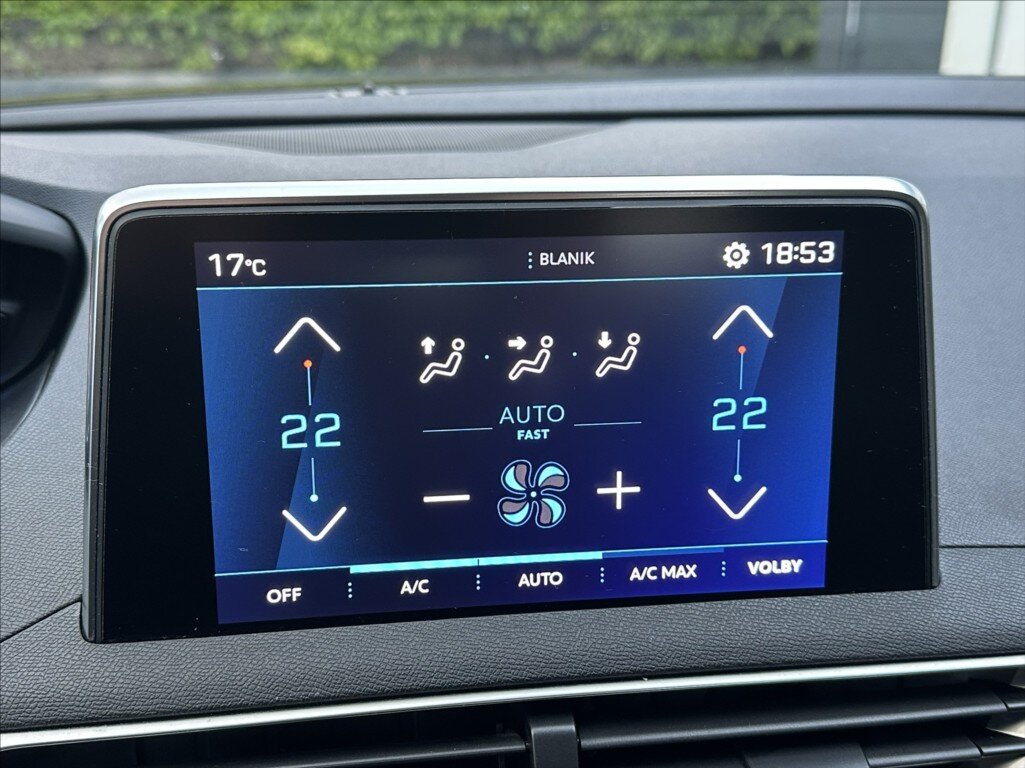 Peugeot 3008 SUV / Terénní 1,2 l 96 kw