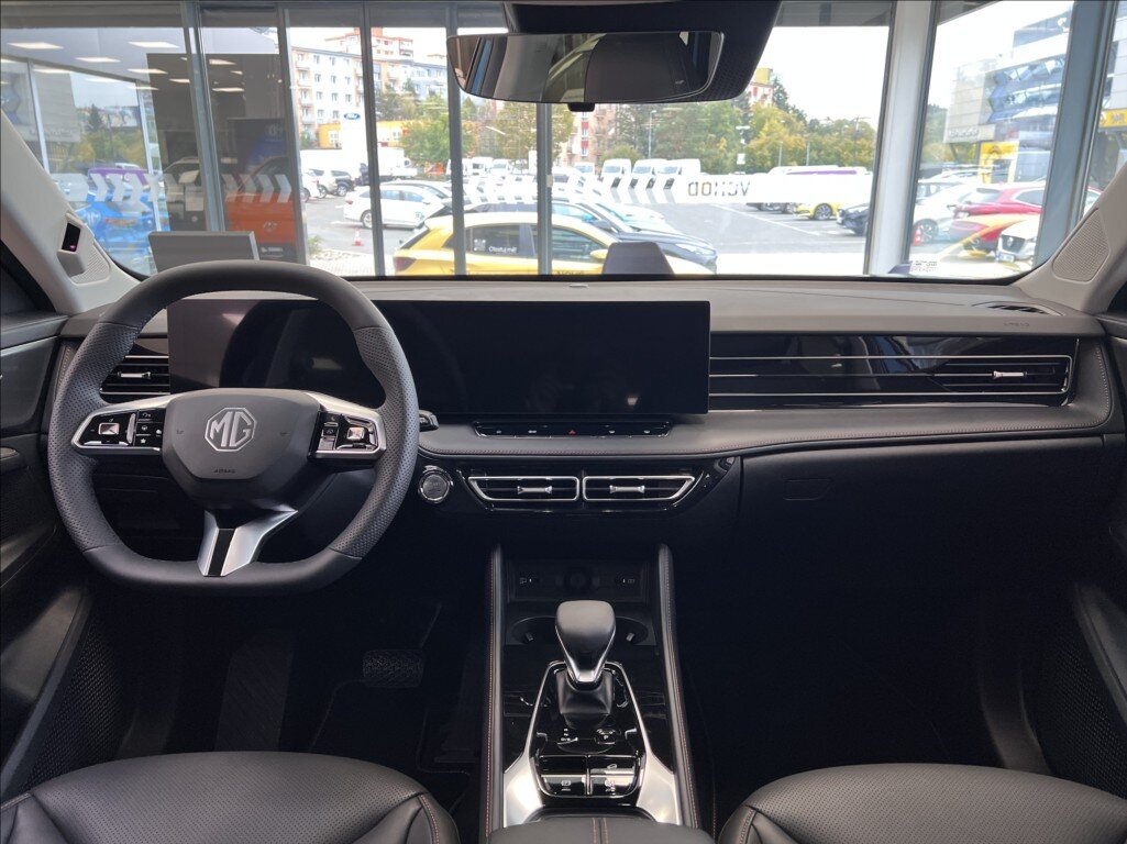 MG HS SUV / Terénní 1,5 l 125 kw