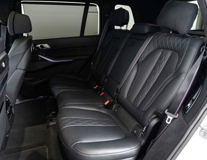 BMW X7 SUV / Terénní 3,0 l 259 kw