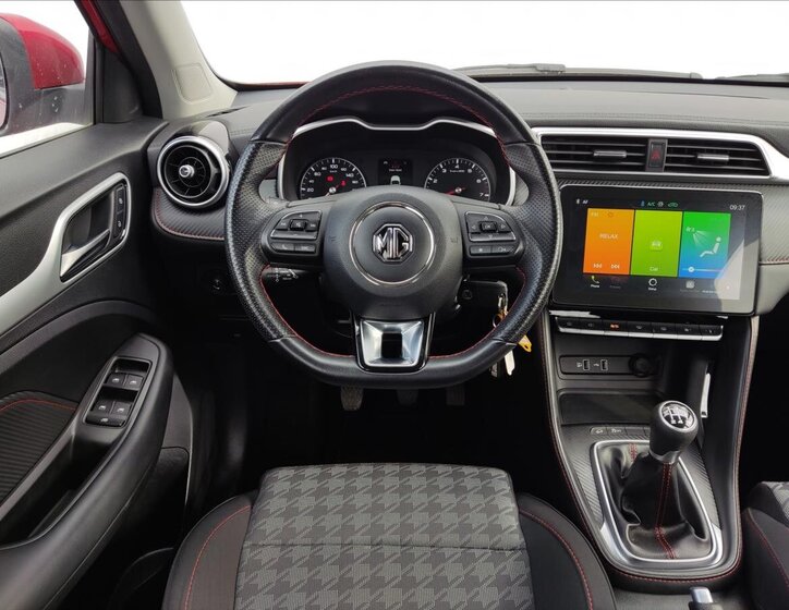 MG ZS SUV / Terénní 1,5 l 78 kw