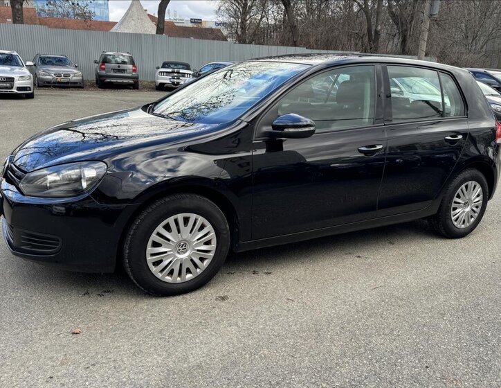 Volkswagen Golf Hatchback 1,6 l 77 kw