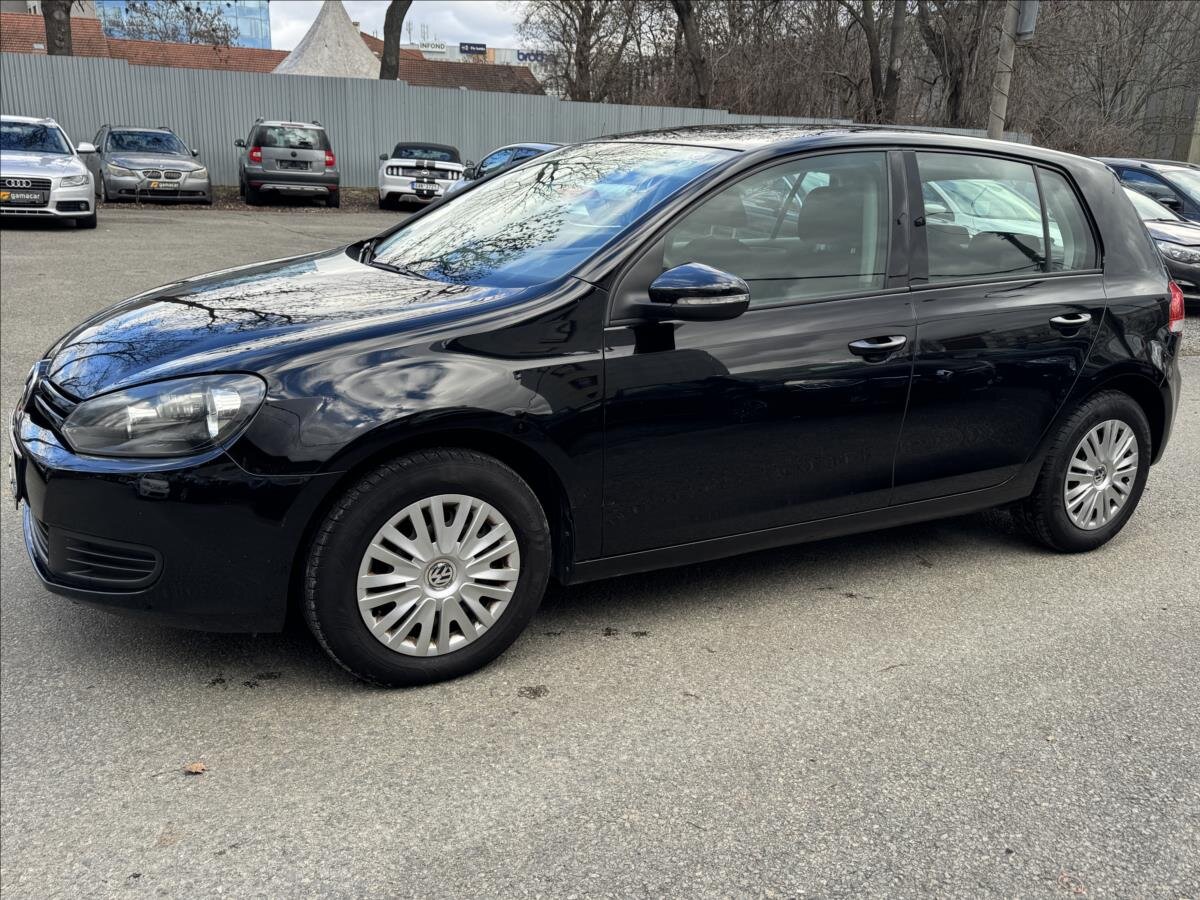 Volkswagen Golf Hatchback 1,6 l 77 kw