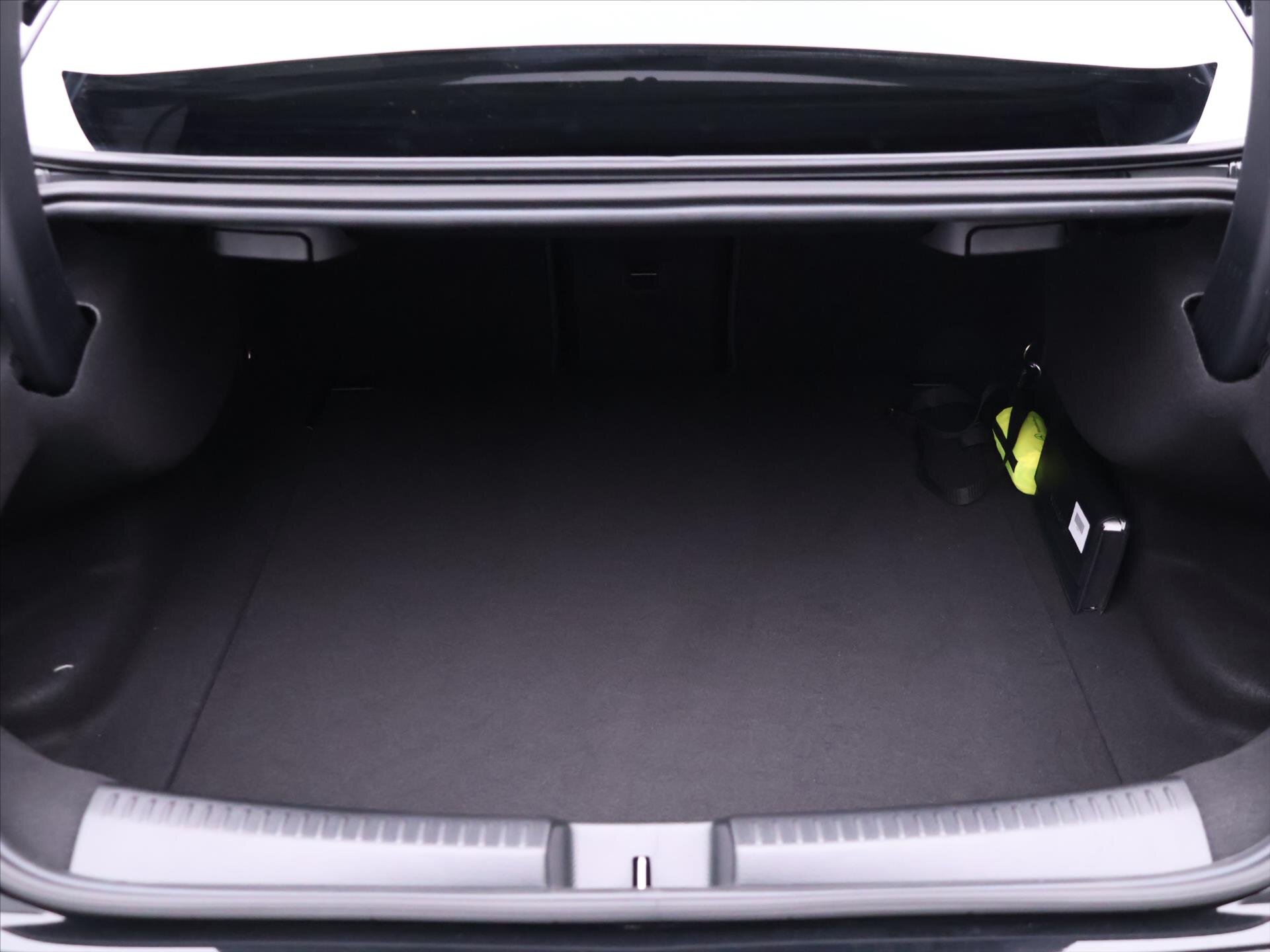 Mercedes-Benz CLA Kupé 1,3 l 120 kw